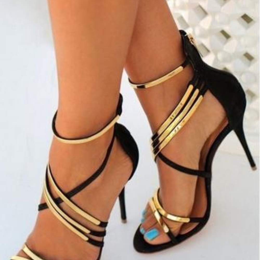 New! Veronica's Black & Gold High Heel Shoes!